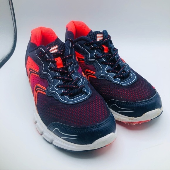 Fila‎ Women’s Stellaray Low Sneaker size 9.5 - Picture 1 of 10